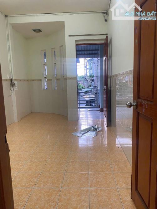 Nhà xây dựng kiên cố cứng cáp 1 lầu sổ hồng riêng ngay siêu thị metro quận 12 - 6