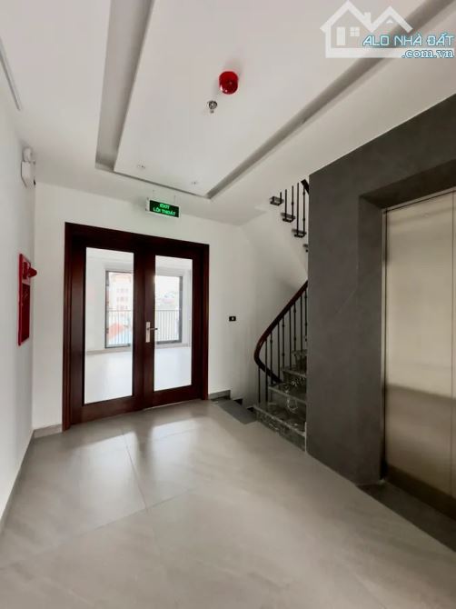 SIÊU PHẨM PHÂN LÔ PHỐ HOÀNG QUỐC VIỆT , OTO TRÁNH, 7 TẦNG THANG MÁY , 29.8 TỶ . - 6