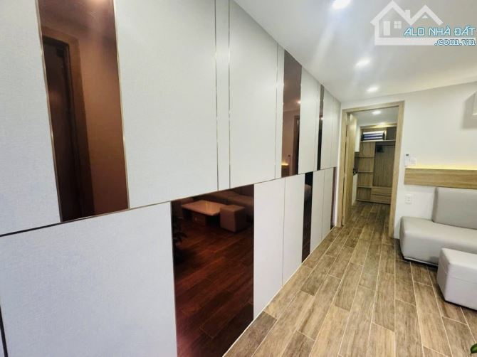 BÁN TOÀ CĂN HỘ HẢI CHÂU - 4 TẦNG + TUM - 86m2 - MT 5m - DÒNG TIỀN 30TRIEU - 13.xTY. - 6