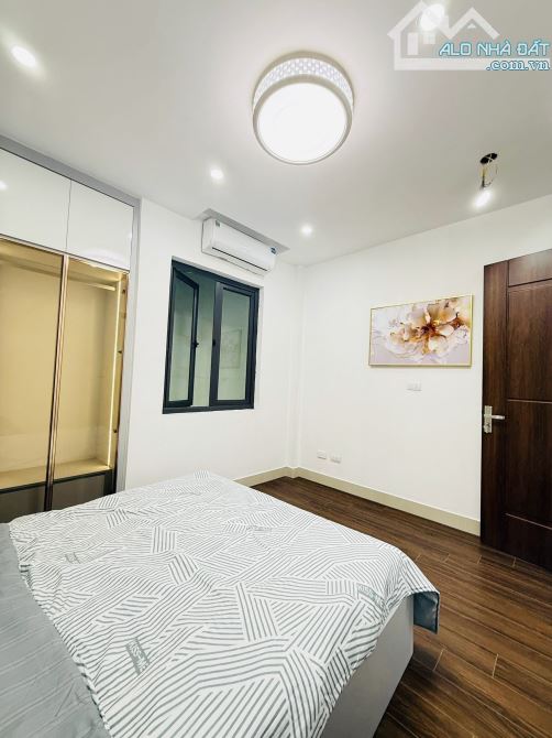 NHÀ ĐẸP LƯƠNG SỬ - VĂN MIẾU - ĐỐNG ĐA - GẦN Ô TÔ TRÁNH - Ở NGAY - 6
