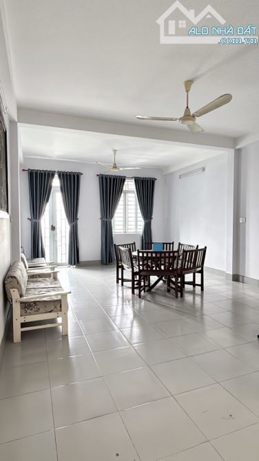Nhà 4 lầu Đường số 10, Bình Tân - Giá 6.4 tỷ ​Chính chủ bán  nhà tại Đường số 10 bình tân - 6