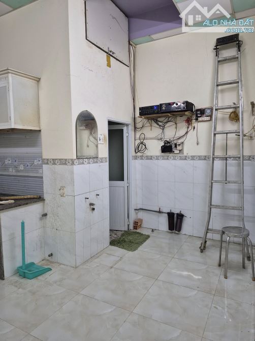 Cần bán gấp căn nhà ở 1/ đường Lê Thị Lơ , Tân Hiệp 100m2 - Sổ hồng riêng - giá 860 triệu - 6