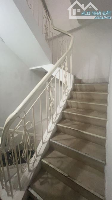 MẶT TIÊN KINH DOANH VÕ VĂN TẦN - 3 TẦNG- P. BÀN CỜ -Q.3- DT: 32M2- 27 TỶ - 6