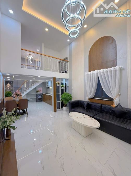 Nhà mới Nguyễn Chí Thanh - MT ngang 6m3 - nhà đẹp ngay đầu kiệt như hình - 6