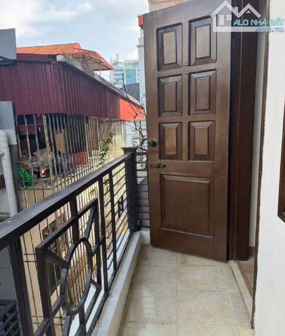 Bán gấp siêu phẩm nhà đẹp Cầu Giấy, ngõ nông gần ô tô, giá nhỉnh 7 tỷ, ba gác tránh - 6