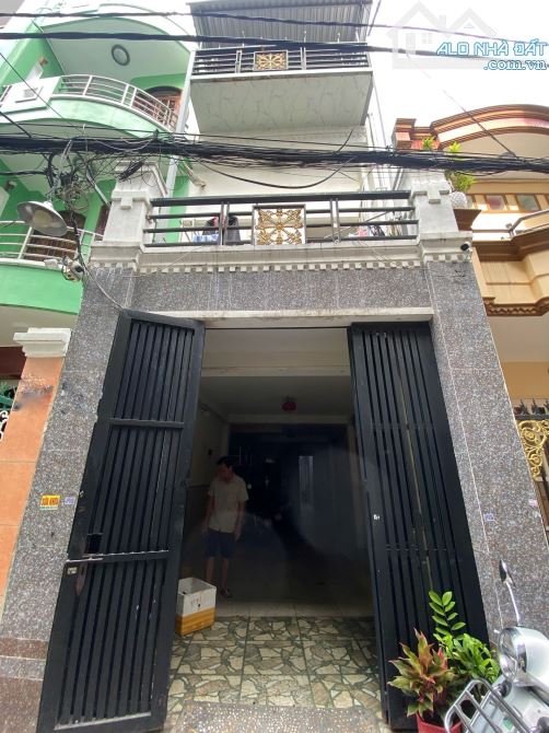Chính chủ bán gấp Nhà Lạc Long Quân, P 9, Tân Bình, TPHCM, 104m2 nở hậu, 9.5tỷ - 6