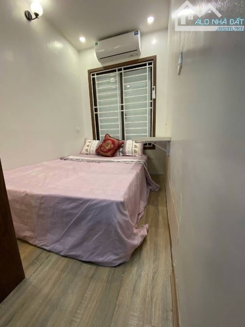 Bán nhà 5 tầng, diện tích 21m2 phố Yên Lãng, ngõ thông. Trung tâm quận Đống Đa giá 3,85 tỷ - 6