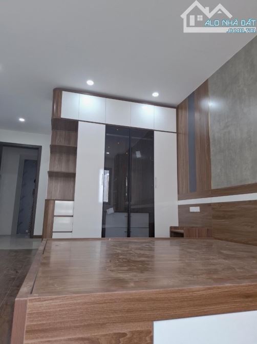 LÔ GÓC 6 TẦNG NGỌC THỤY– THANG MÁY – FULL NỘI THẤT – 11 TỶ THƯƠNG LUONG - 6
