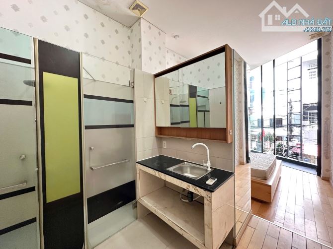 Cho thuê phòng ban công 30m2 tách bếp quận 3 gần công viên lê thị riêng, chợ hoà hưnh - 6