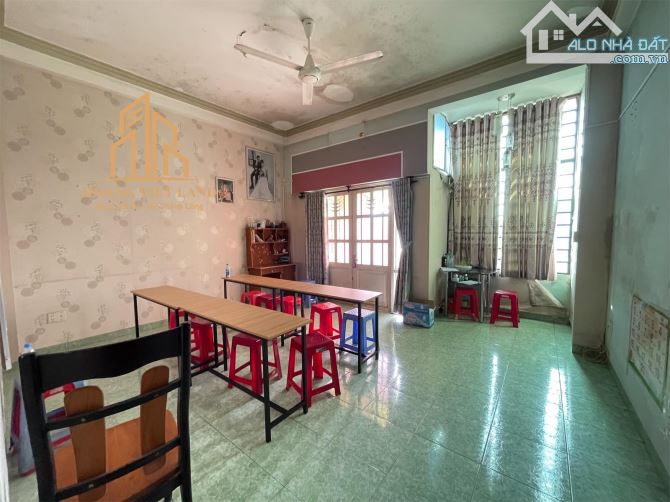 Bán nhà 1 trệt 3 mê mặt tiền kinh doanh đường Phan Chu Trinh 20 tỷ - 6