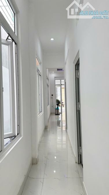 NHÀ ĐẸP GIÁ TỐT HẺM CẤP 1 GẦN CHỢ AMA KHÊ - Loctran - 7