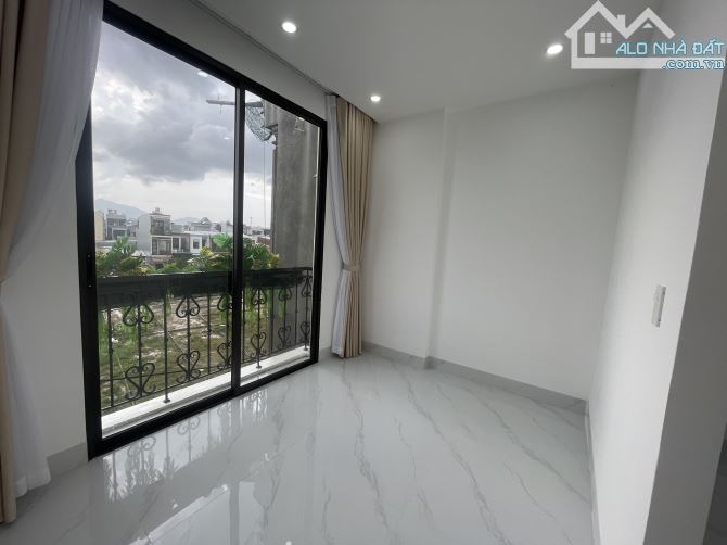BÁN NHÀ KIỆT TRẦN XUÂN LÊ , 3 TẦNG ,3 PHÒNG NGỦ ,CÓ CHỖ ĐẬU OTO - 7