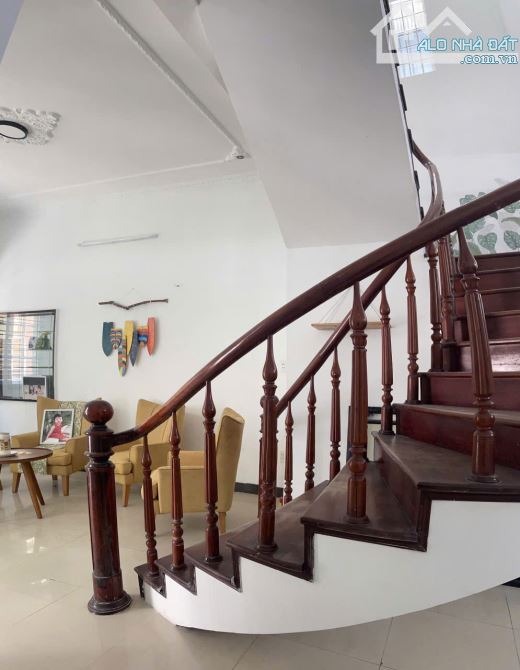 CHO THUÊ NHÀ 2 TẦNG  KIỆT NGUYỄN TRƯỜNG TỘ. HẢI CHÂU,ĐÀ NẴNG_10TR - 7