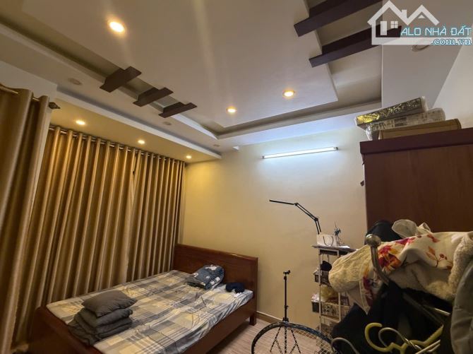 Bán căn nhà lô góc độc lập 3 mặt thoáng - 7