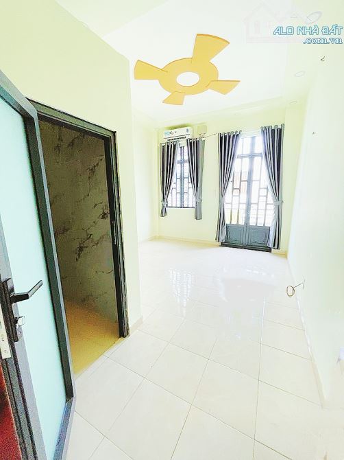 BÁN NHÀ - NGAY TRƯỜNG HỌC KIM ĐỒNG HẺM Ô TÔ - THÔNG - GẦN MẶT TIỀN ĐƯỜNG  - 4X14M - CHỈ HƠ - 7
