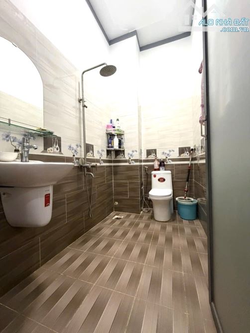 Bán nhà 3 tầng gần chợ dĩ an 1 gần siêu thị go bigc dt72m - 7