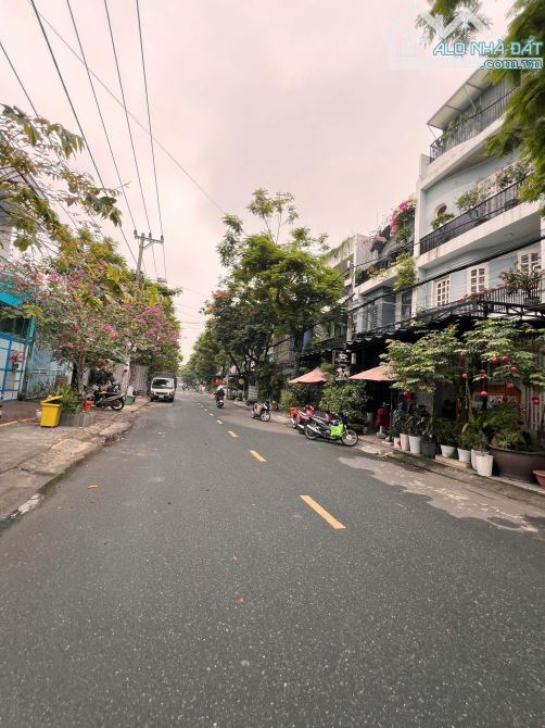 Bán nhà đẹp 3 tầng mặt tiền đường 7m5 Hoài Thanh, gần Dương Khuê, Mỹ An, Ngũ Hành Sơn. - 7