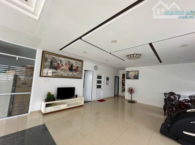 Biệt thự đã có sổ OCEAN VIEW - Nam Nha Trang - DTSD 450mv nội thất cao cấp, 30 tỷ - 7