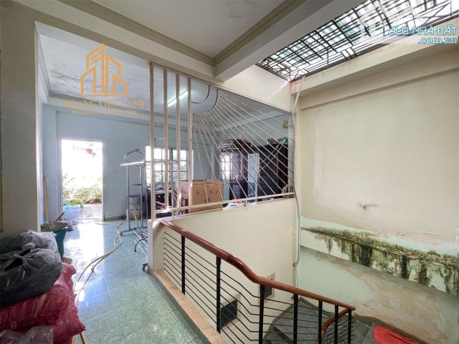 Bán nhà 1 trệt 3 mê mặt tiền kinh doanh đường Phan Chu Trinh 20 tỷ - 7