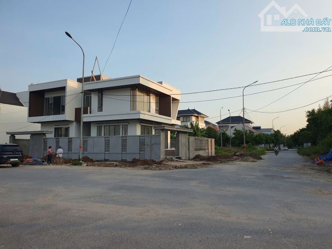 Bán 85m2 đất KĐT Lam Hạ, TP. Phủ Lý, cạnh Sun Urban City Hà Nam, vỉa hè rộng, giá 2.8 tỷ - 7
