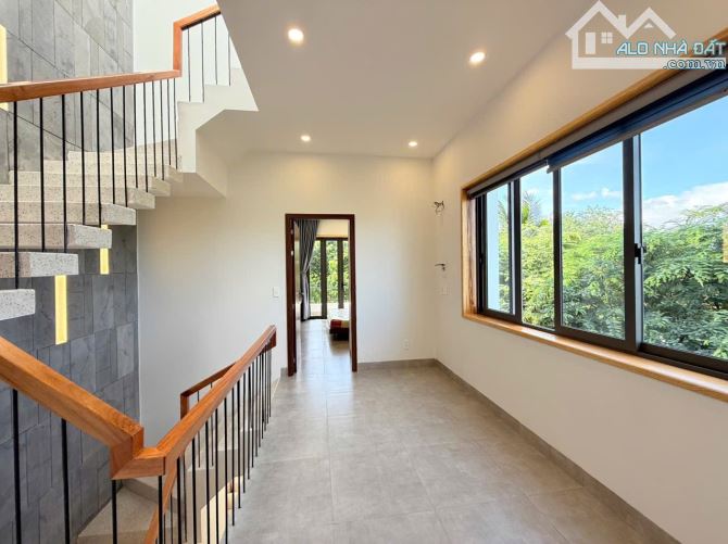Nhà 3 lầu hẻm 19/5 , góc 2mt, trước nhà đường qh 24m, cách 19/5 chỉ 30m - cách Mai Thị Lựu - 7