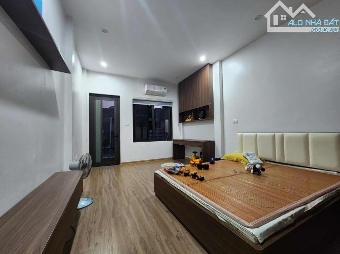 Bán nhà Phân Lô Nguyễn Chí Thanh 60m2, 6 tầng, thang máy , giá 2x tỷ - 7