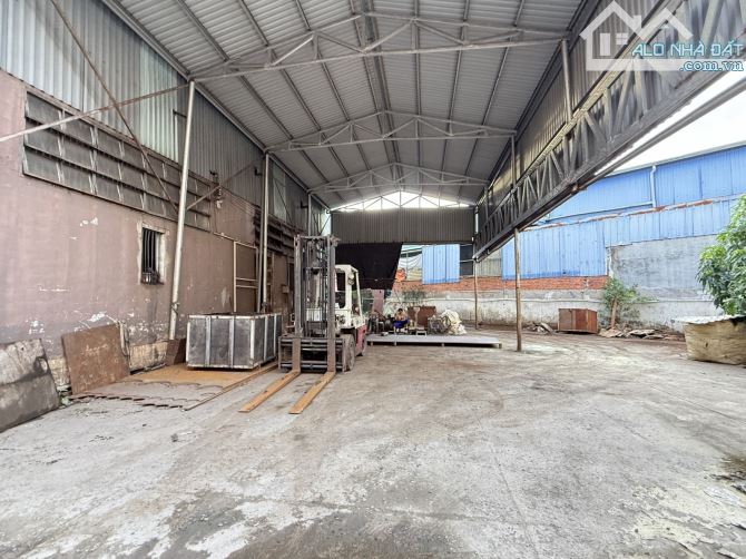 Bán Nhà Xưởng Sẵn 4108m2 ngang 82m x 100m Khu Công Nghiệp Tân Tao A 54 Tỷ - 7