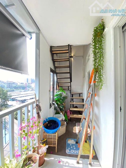 BÁN TẬP THỂ TẦNG 5 ,BỘ T .CHÍNH, 43 NGUYỄN NGỌC DOÃN, ĐỐNG ĐA. 150M2 – 5PN. 4,48 TỶ - 8