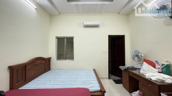 TÂN KỲ TÂN QUÝ 💥🚀 DT: 60M2 ( 4 X 16 ) 4 TẦNG - 4PN - HẺM XE HƠI - SỔ VUÔNG VỨC -8.2TỶ - 8
