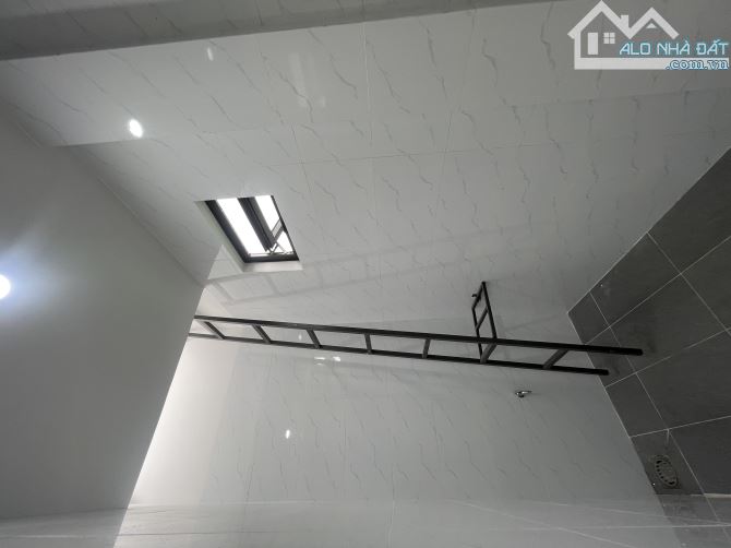 BÁN NHÀ KIỆT TRẦN XUÂN LÊ , 3 TẦNG ,3 PHÒNG NGỦ ,CÓ CHỖ ĐẬU OTO - 8