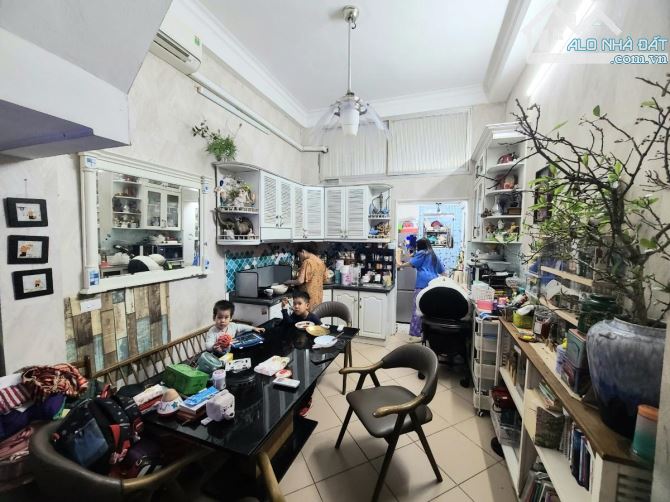 Ô TÔ TRÁNH – GẦN BV VIỆT PHÁP – NHÀ ĐẸP 4 PHÒNG NGỦ – PHƯƠNG MAI, ĐỐNG ĐA – 13.3 TỶ - 8