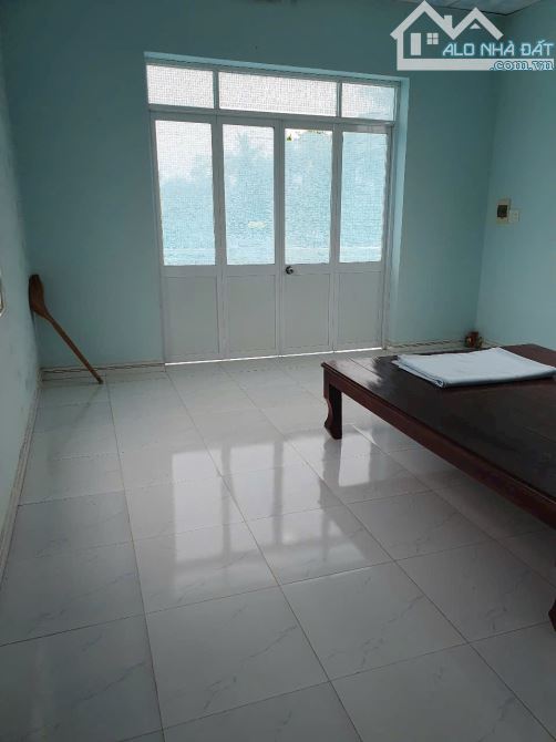 Bán nhà 1 trệt 1 lầu đường xe ô tô thoải mái ở An Thạnh, Thuận An. Gần Cầu Trắng đi vào 80 - 8
