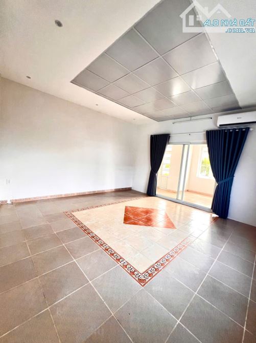 Bán nhà 3 tầng đẹp MT đường 15m Nguyễn Thị Định, gần chợ An Hải Bắc, Sơn Trà - 8