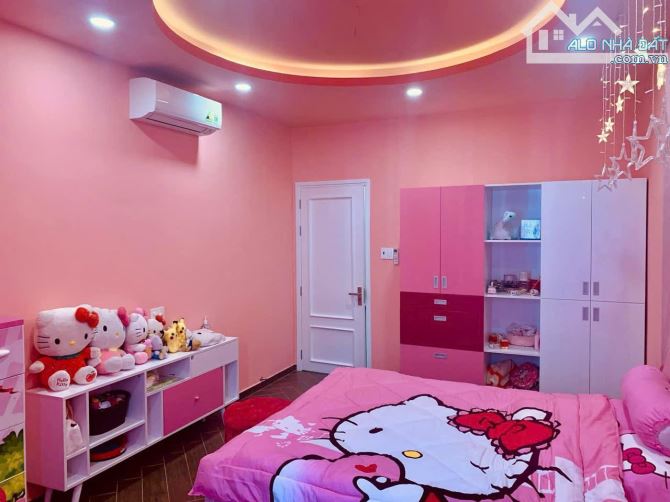 Cần Bán VILA Cao Cấp Khu ROSITA Đường 310A-P ,Phú Hữu ,TP.Thủ Đức -6x22m-3 tầng-Giá: 12Tỷ - 8