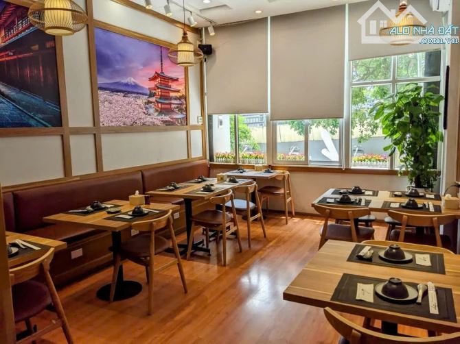 NHÀ MẶT PHỐ NGUYỄN CHÍ THANH 38M x 4T x MT4,5M - 8