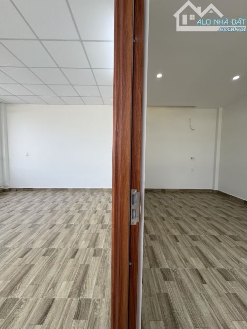 SIÊU PHẨM NHÀ ĐẸP RẤT HIẾM KHÔNG CÓ CĂN THỨ 2 TẠI TRUNG HẢI CHÂU SÁT CẦU RỒNG!!! - 8