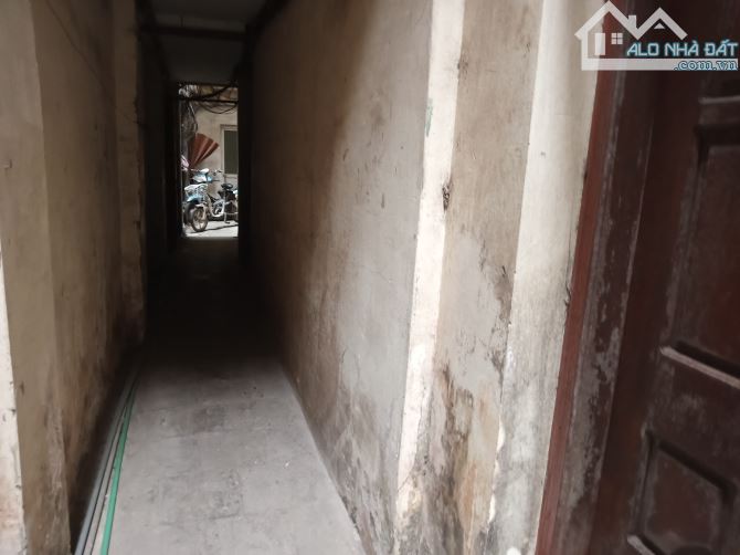 Bán Nhà mặt phố Lò Sũ 583m2, Mặt tiền 15.4m, Giá 346 tỷ, cách Hồ Hoàn Kiếm 50m