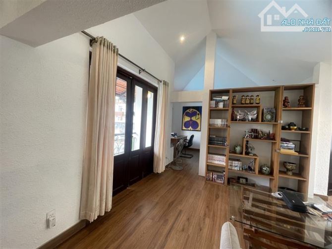 TL.CC- BIỆT THỰ ĐƠN LẬP - 320M2 -Hồ Bơi Siêu Rộng- Đẳng Cấp Phương Tây -CHỈ NHỈNH 100TR/M2 - 9