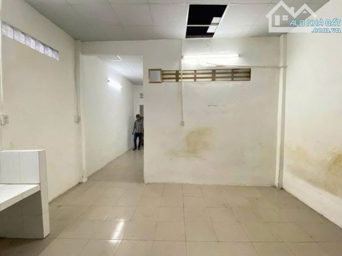 Kẹt Tiền Cần tiền bán nhanh Căn nhà cấp 4 kèm dãy trọ 178m2 Sổ Hồng Riêng 720triệu Bao Phí - 9