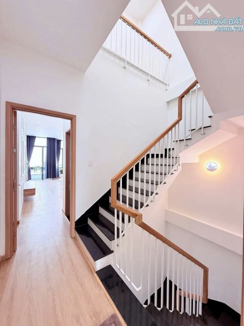 BÁN NHÀ 2 TẦNG BÀU HẠC - SÁT NGUYỄN HOÀNG - 64m2 - MT 4m - MỚI ĐẸP Ở NGAY - 8Ty55. - 9