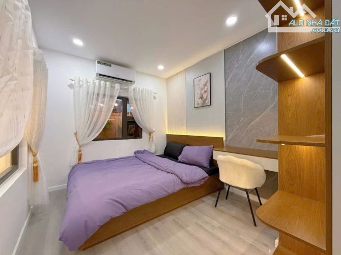 Nhà mới Nguyễn Chí Thanh - MT ngang 6m3 - nhà đẹp ngay đầu kiệt như hình - 9