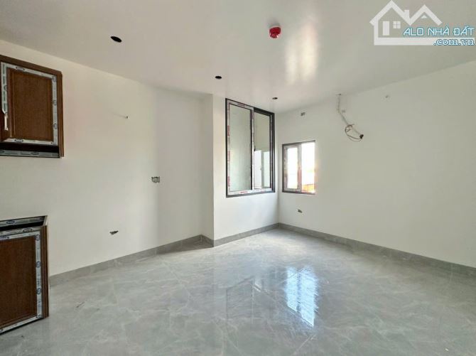 Cho Thuê CCMN 530 Thuỵ Khuê Tây Hồ 30m2 Studio Cửa Sổ Ban Công Thang Máy  PCCC An Toàn - 9