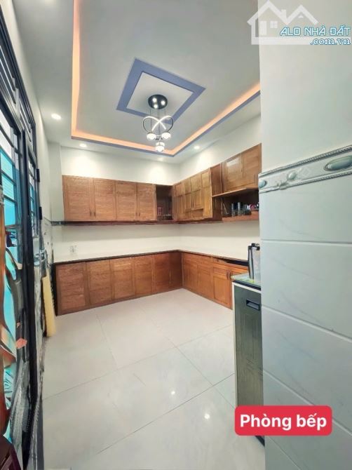 LÔ GÓC 2 MẶT HẺM – XE CONTAINER TỚI CỬA – NHÀ 3 TẦNG MỚI – 81M² – CHỈ CÁCH MẶT TIỀN 40M - 9