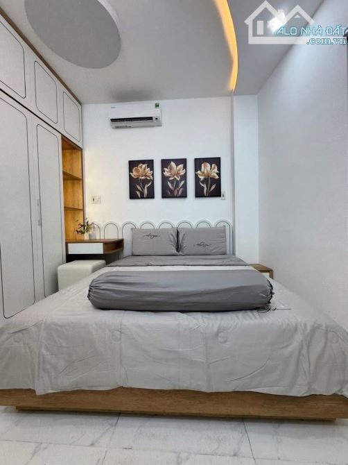NHÀ ĐẸP 3 TẦNG 3 MÊ KIỆT HUỲNH NGỌC HUỆ SAT ĐƯỜNG FULNT - 9