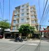 Người thân nhờ đưa tin bán khách sạn đang kinh doanh mặt tiền đường gần biển