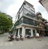 Cho thuê nhà mặt phố Hai Bà Trưng DTSD 400m², MT 4.5m, Giá: 7.000$/tháng