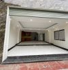 Nhà đẹp 40m², 6 tầng, lô góc, ô tô vào nhà. Nội thất và thang máy nhập khẩu cao cấp. Vị tr