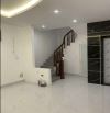Lạc Long Quân, căn hộ dòng tiền, mới kính kong, thang máy, 1 nhà ra ô tô đỗ. Giá 10.8 tỷ