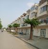 Biệt thự lk Văn Phú, 199m, 4 tầng, giá chỉ 196tr/m2.
