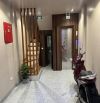 Bán nhà Miếu Đầm 20m ra ngõ Camry tránh ba gác 32m, 8 tầng thang máy, già 10tỷ